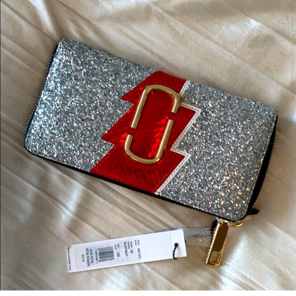 ISO: Marc Jacob’s Wallet red blue Silver Glitter David Bowie